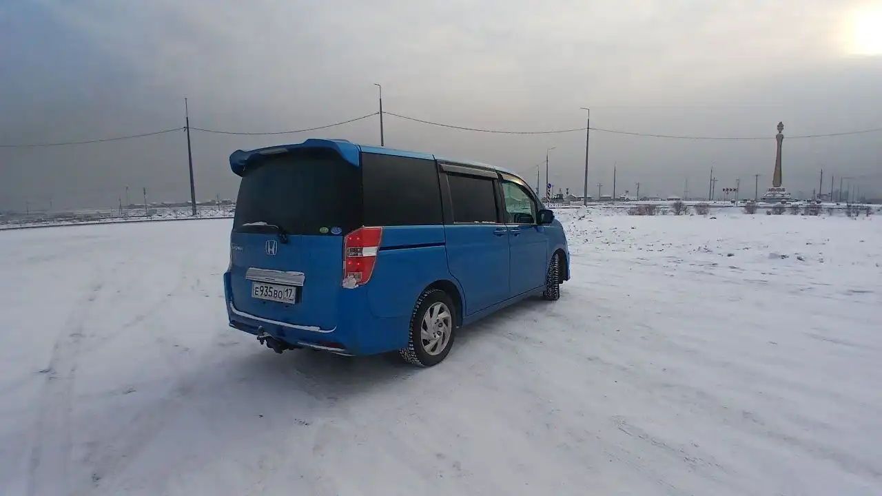 Продам Honda Stepwgn 2011 года в хорошем состоянии