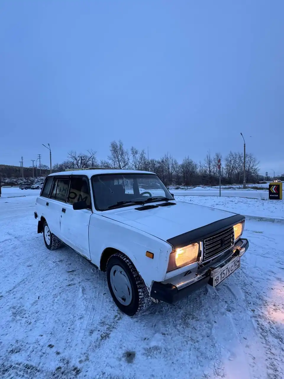 Продается автомобиль 2003 года выпуска