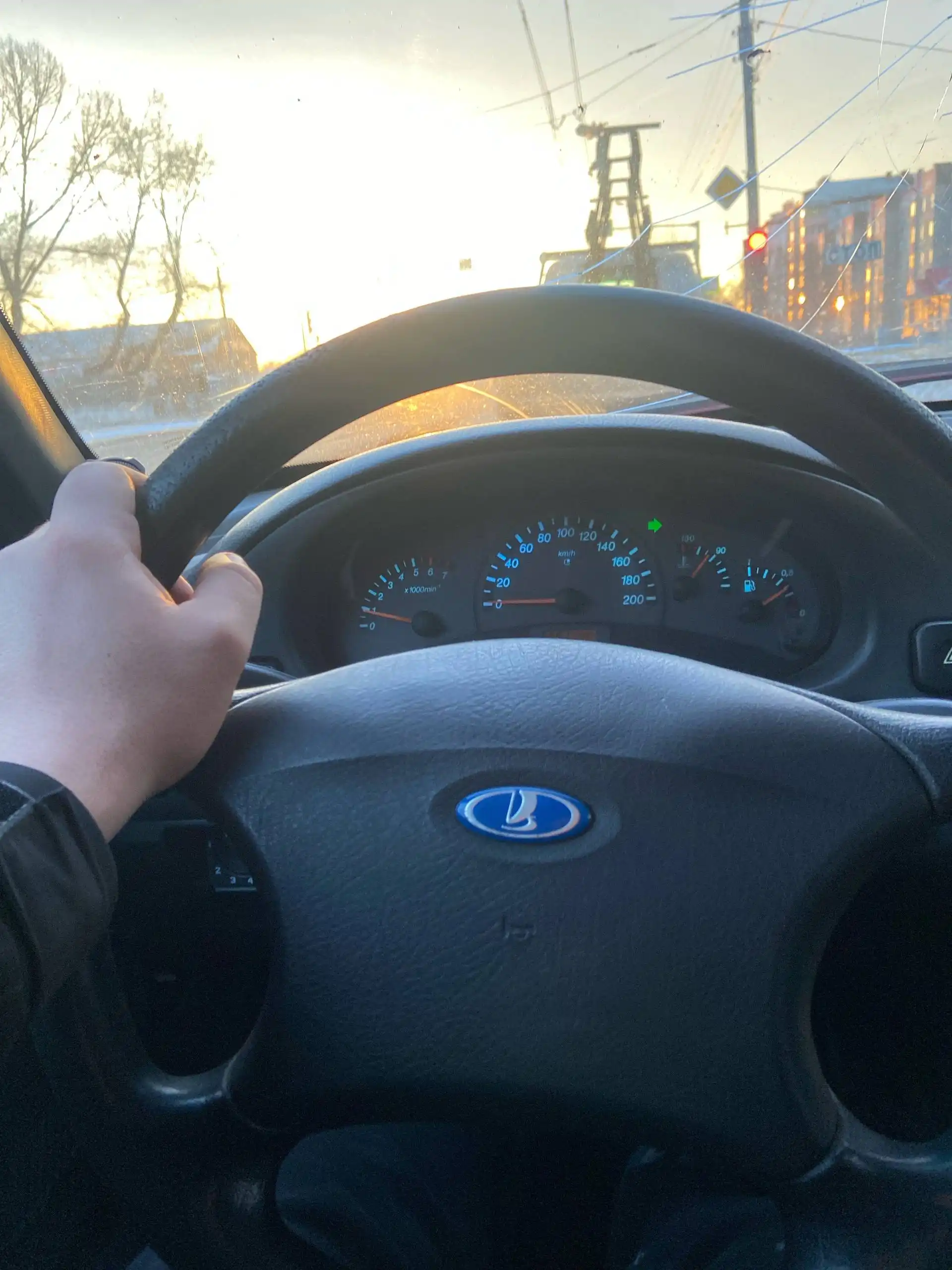 Продажа автомобиля 2006г евро панель, 124 мотор, коробка ОТС - Авто в Абакан