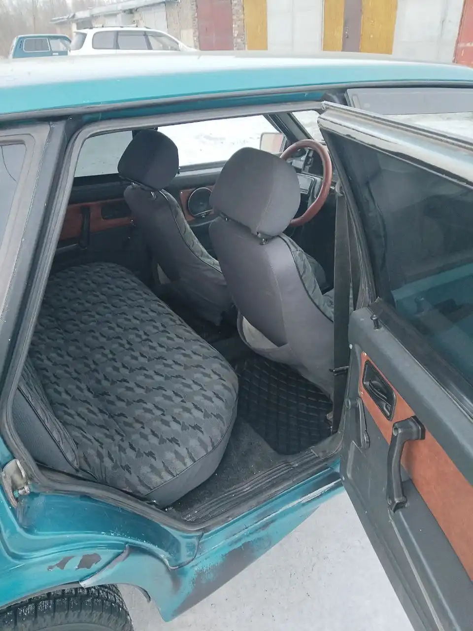 Продажа ВАЗ 21099 1999 года - Легковые автомобили (Авто) в Абакан