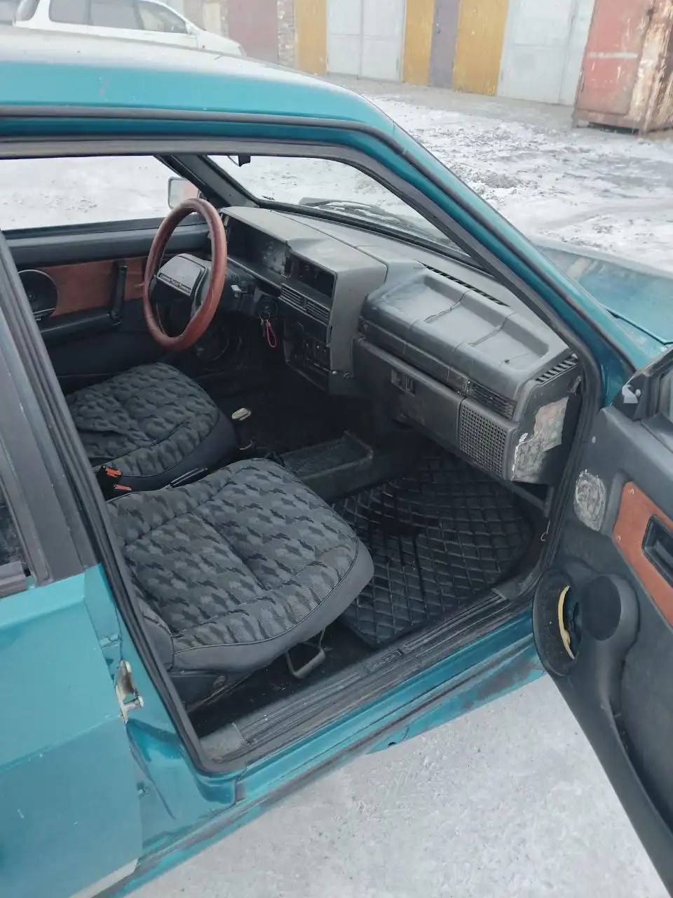 Продажа ВАЗ 21099 1999 года - Легковые автомобили (Авто) в Абакан