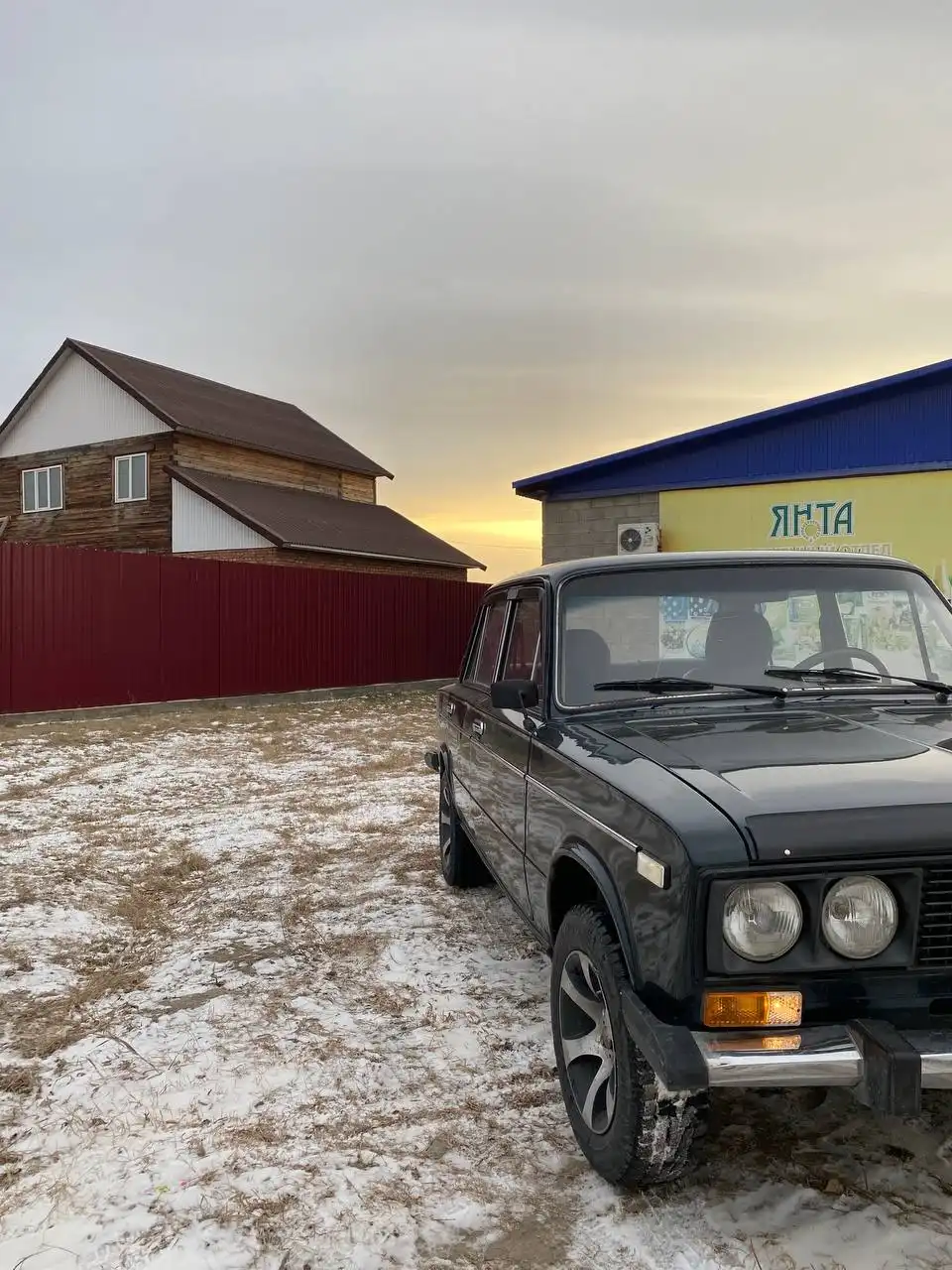 Автомобиль 2004 года на полном ходу - Авто в Абакан