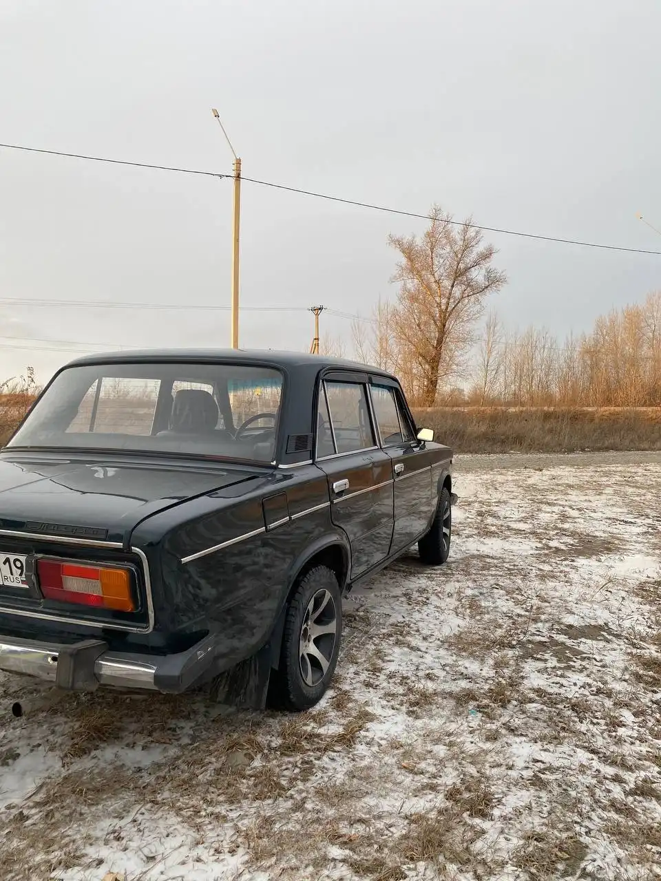 Автомобиль 2004 года на полном ходу - Авто в Абакан