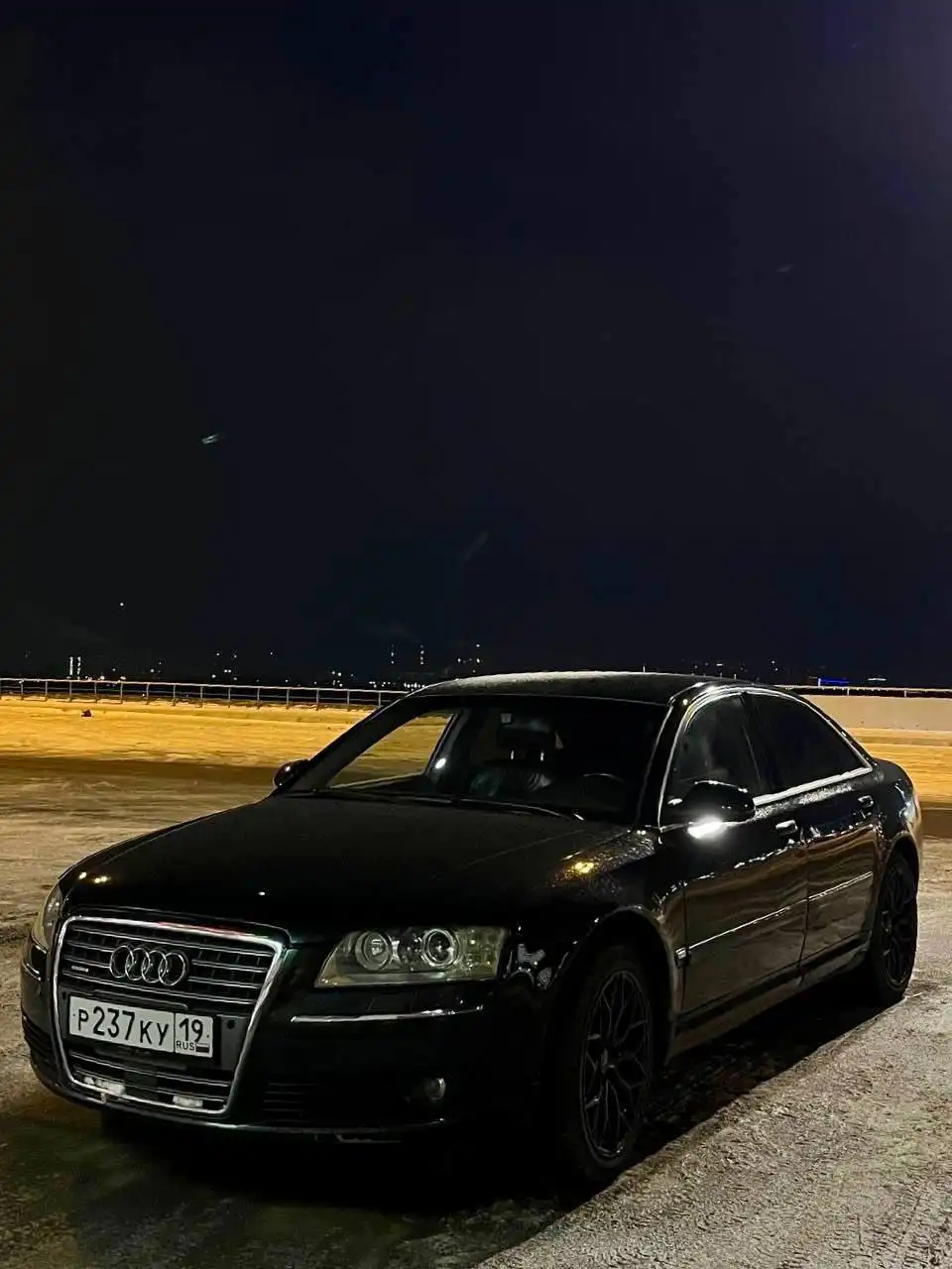 Продажа Audi A8 2004 года - Легковые автомобили (Авто) в Абакан