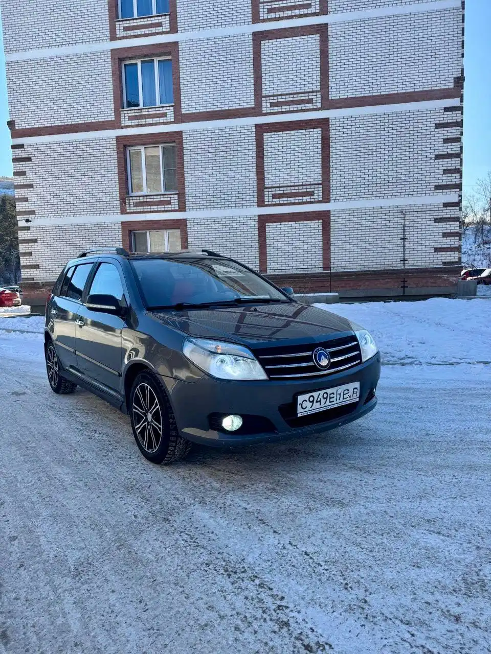 ДЖЕЛИ МК КРОСС 2015 года в идеальном состоянии - Внедорожники/кроссоверы (Авто) в Абакан