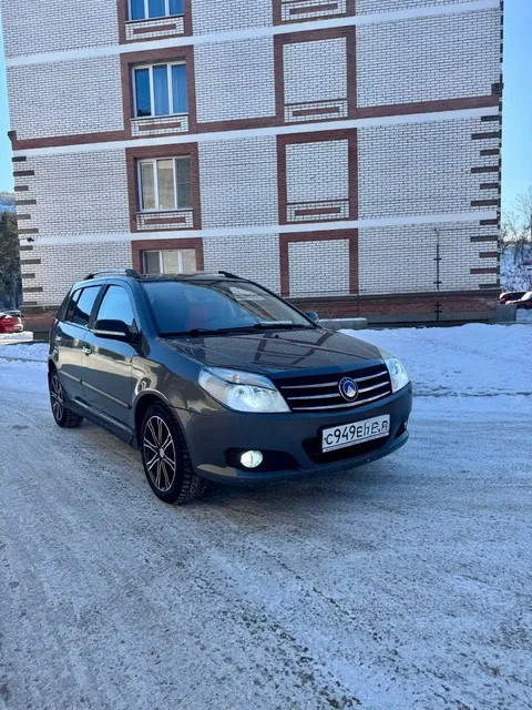 ДЖЕЛИ МК КРОСС 2015 года в идеальном состоянии - Универсал в Абакан