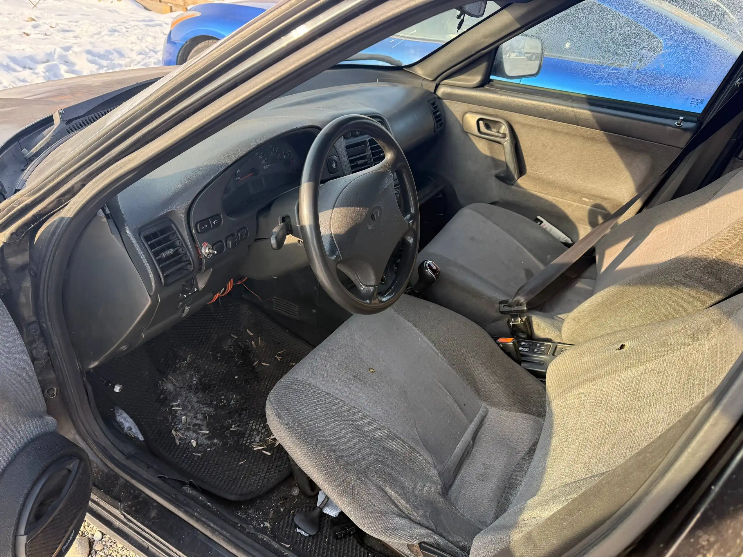 Продам автомобиль 2008 года с неисправной коробкой передач - Авто в Абакан