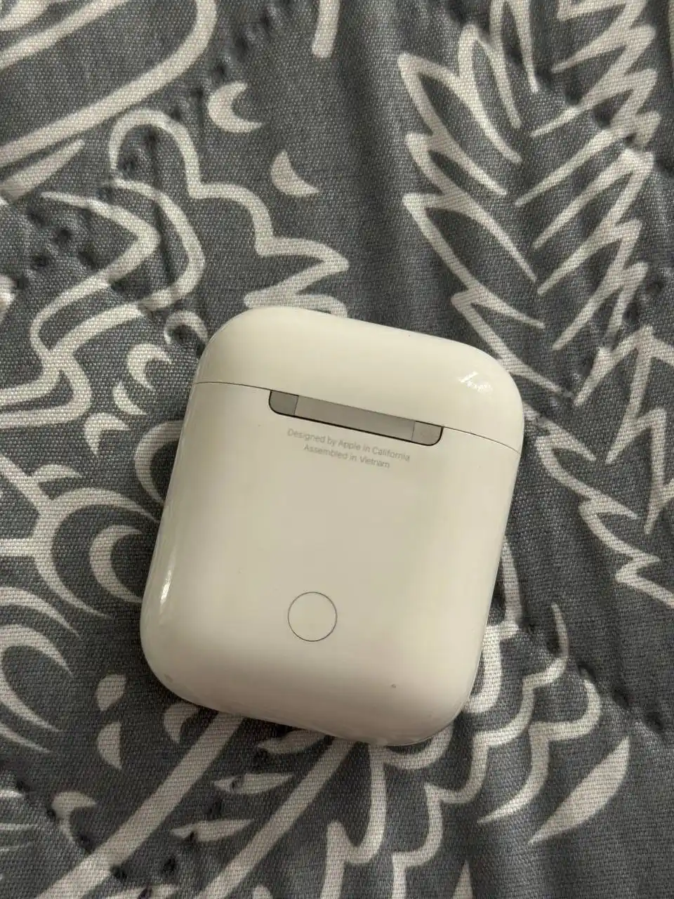 Продам наушники аэрподс оригинал