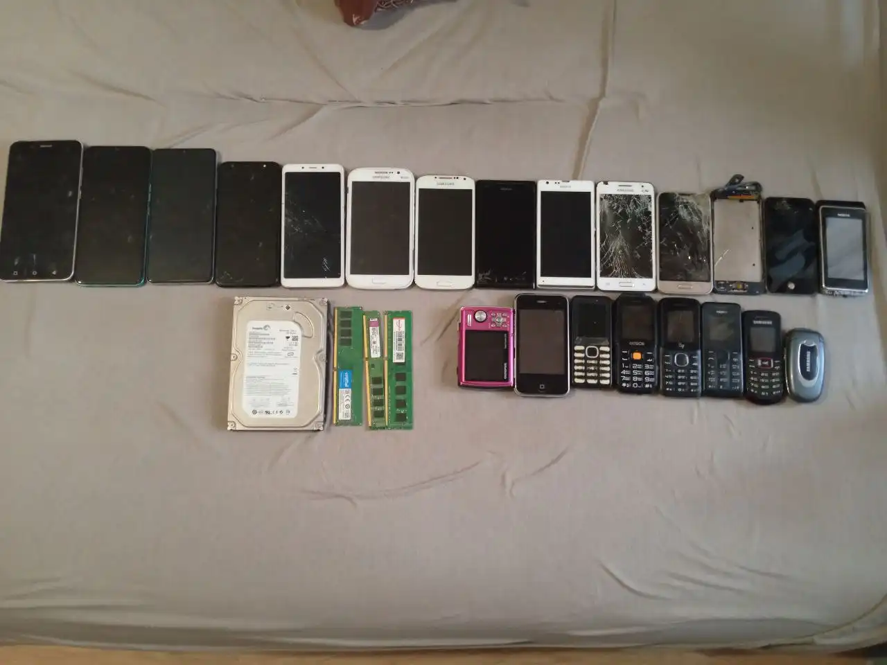 Продам все что на фото срочно