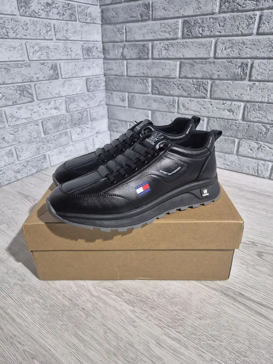 Кроссовки Tommy Hilfiger