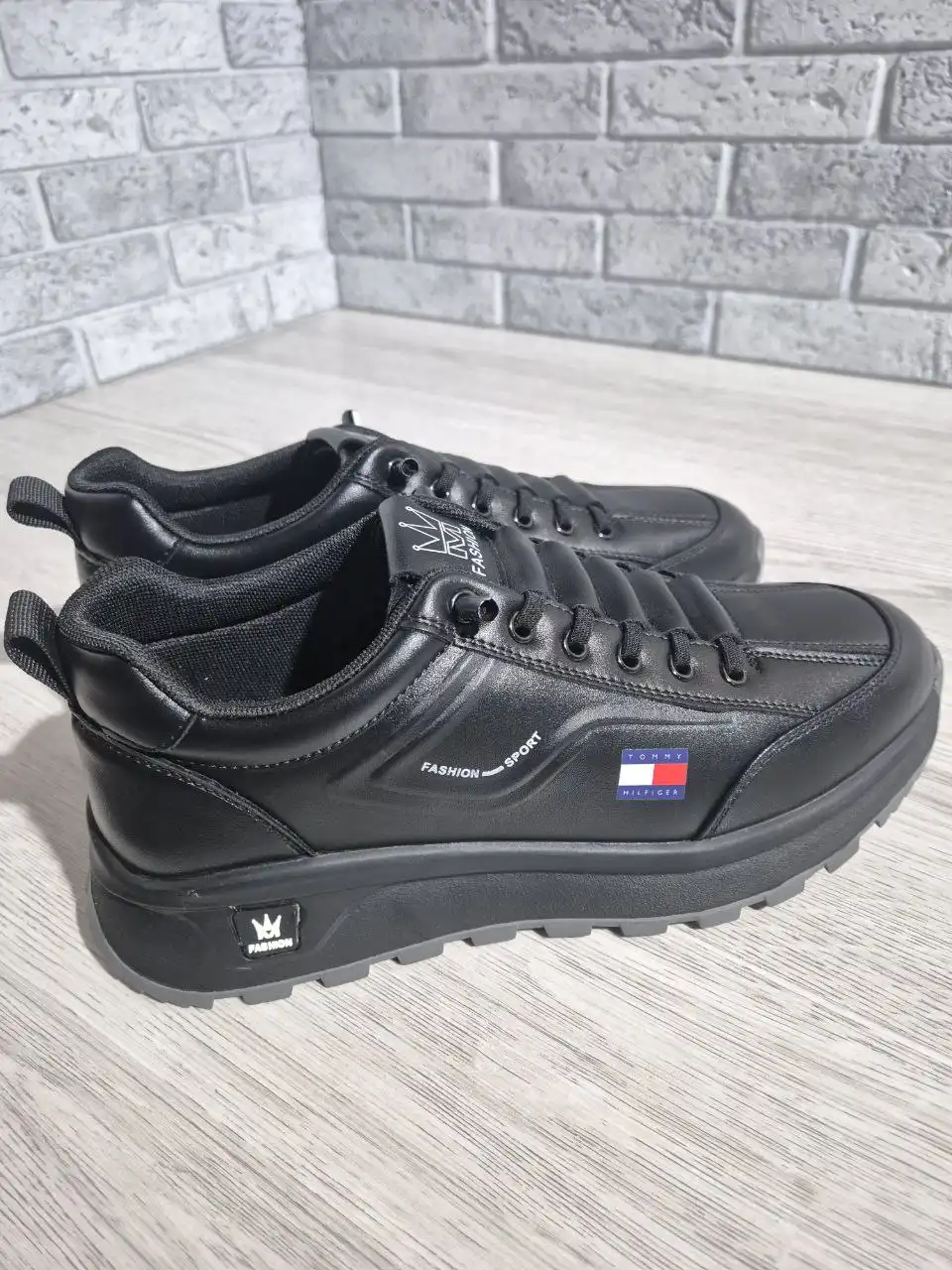 Кроссовки Tommy Hilfiger