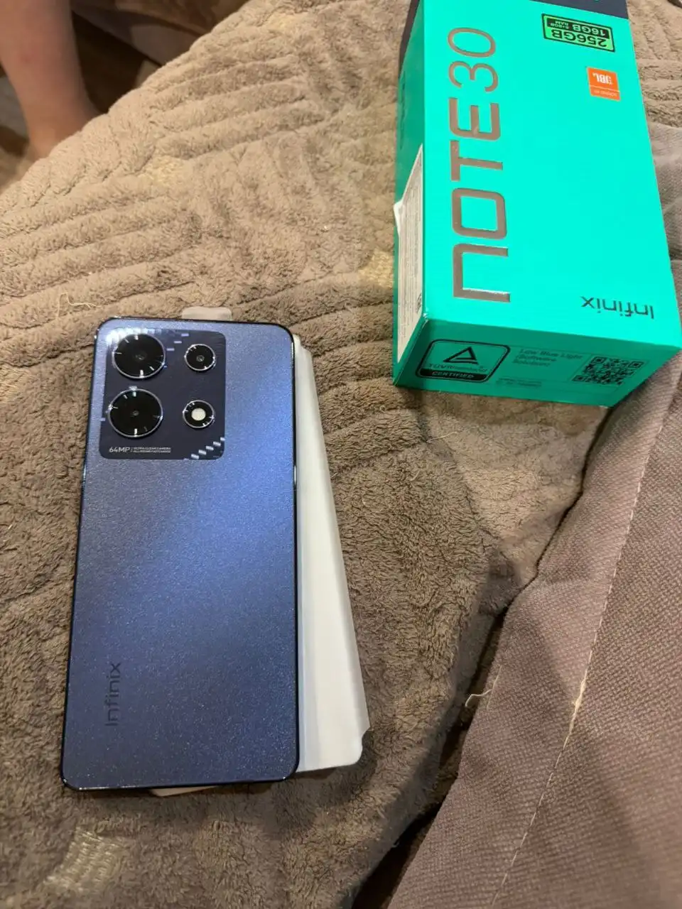 Продажа смартфонов Infinix Note 30 и Honor X7b