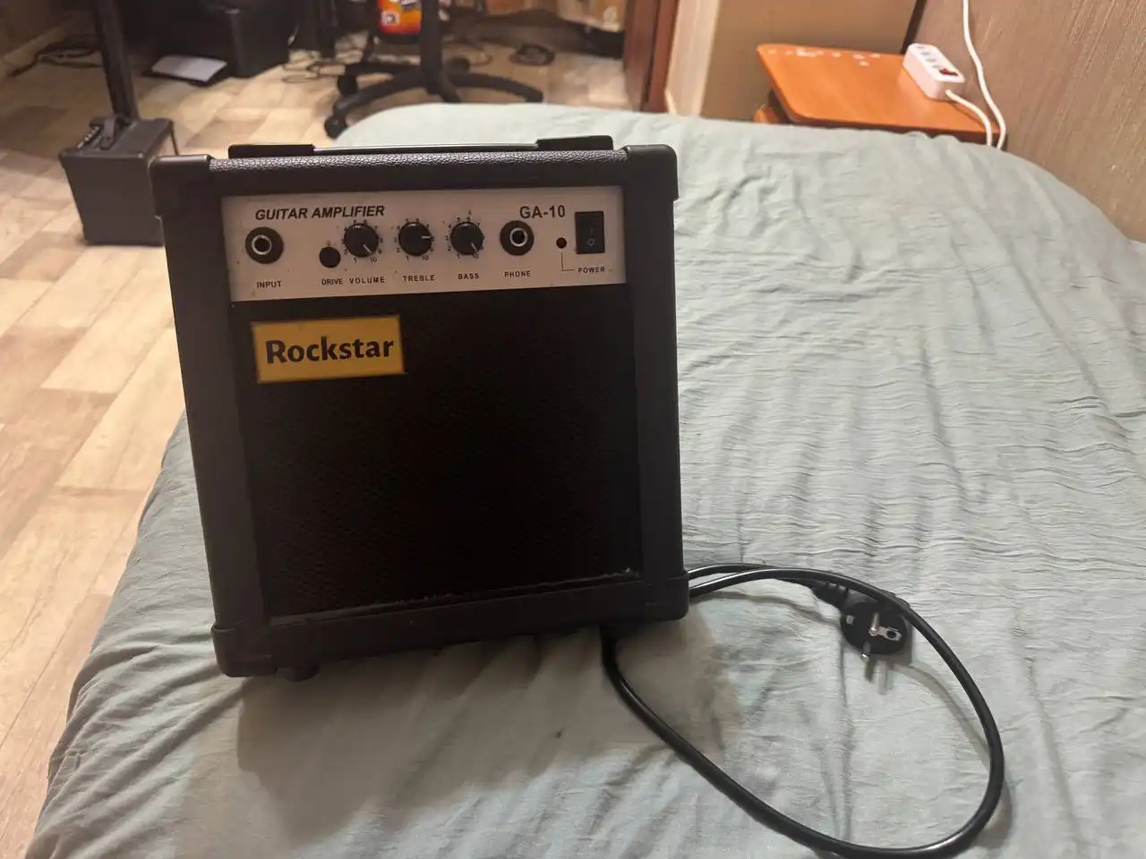 Продажа гитарных комбиков