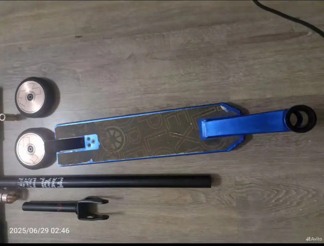 Продажа деталей от трюкового самоката