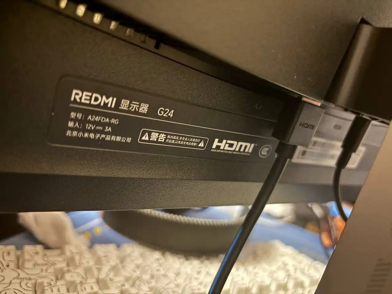 Игровой компьютер с монитором и периферией