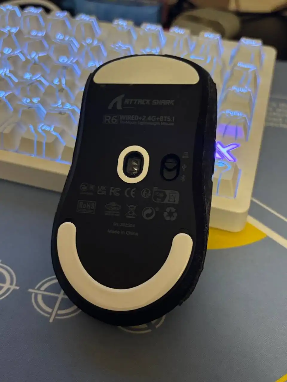 Игровой компьютер с монитором и периферией