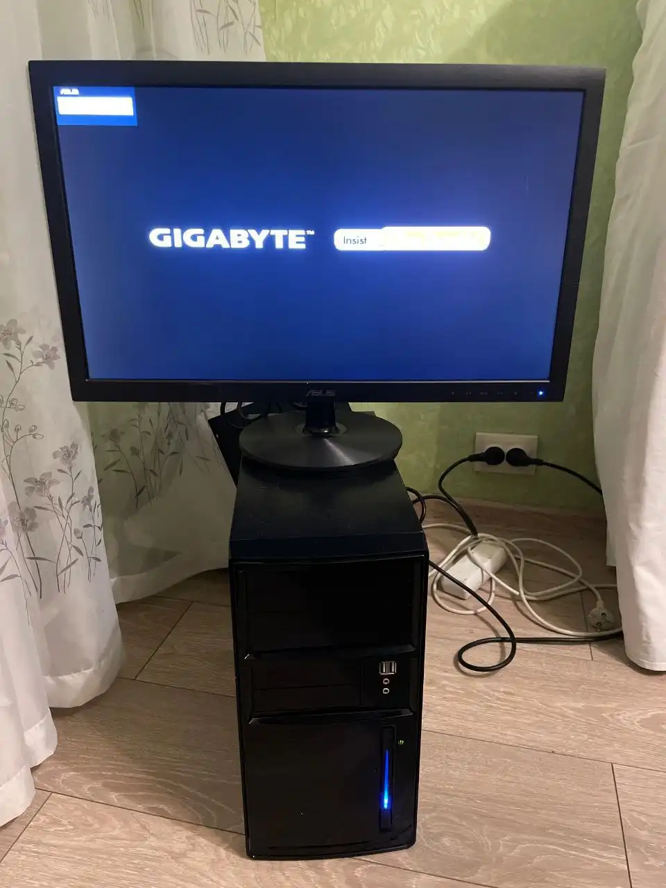 Продам компьютер с монитором ASUS 23.6 дюйма