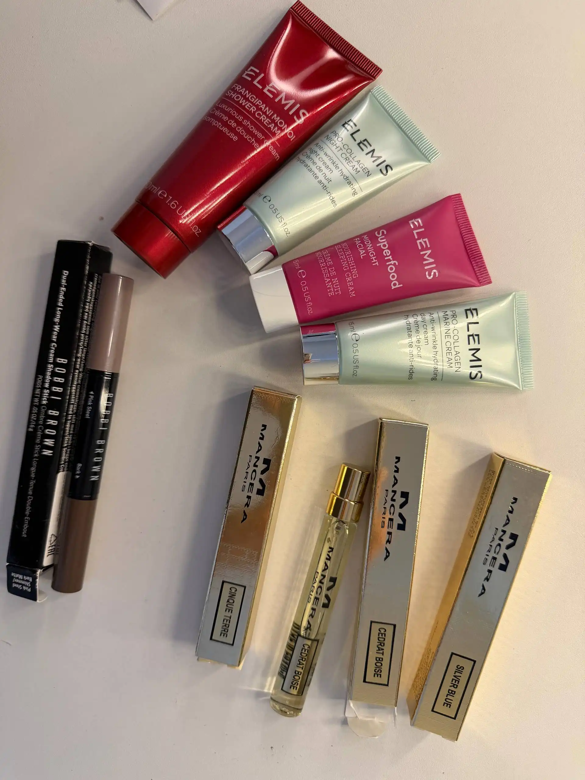 Продажа косметики Бобби Браун, Мансера и Elemis