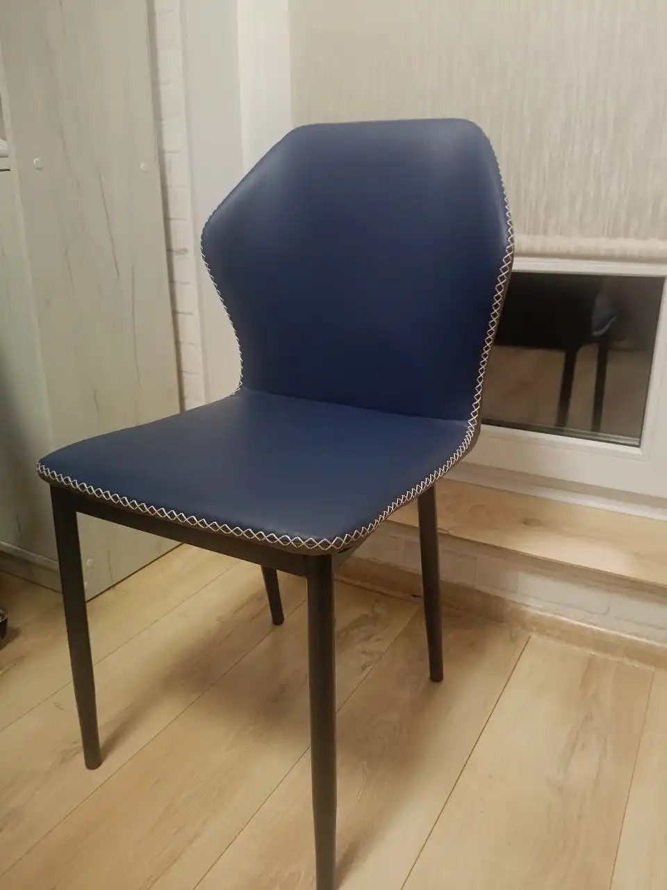 Стулья из эко кожи Jilpha Furniture JP1425A