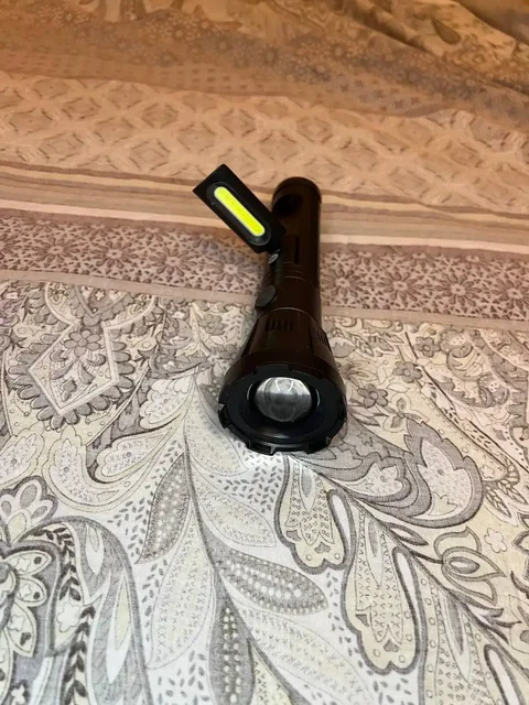 Мощный фонарь с регулировкой дальности - Хобби и отдых в Москва