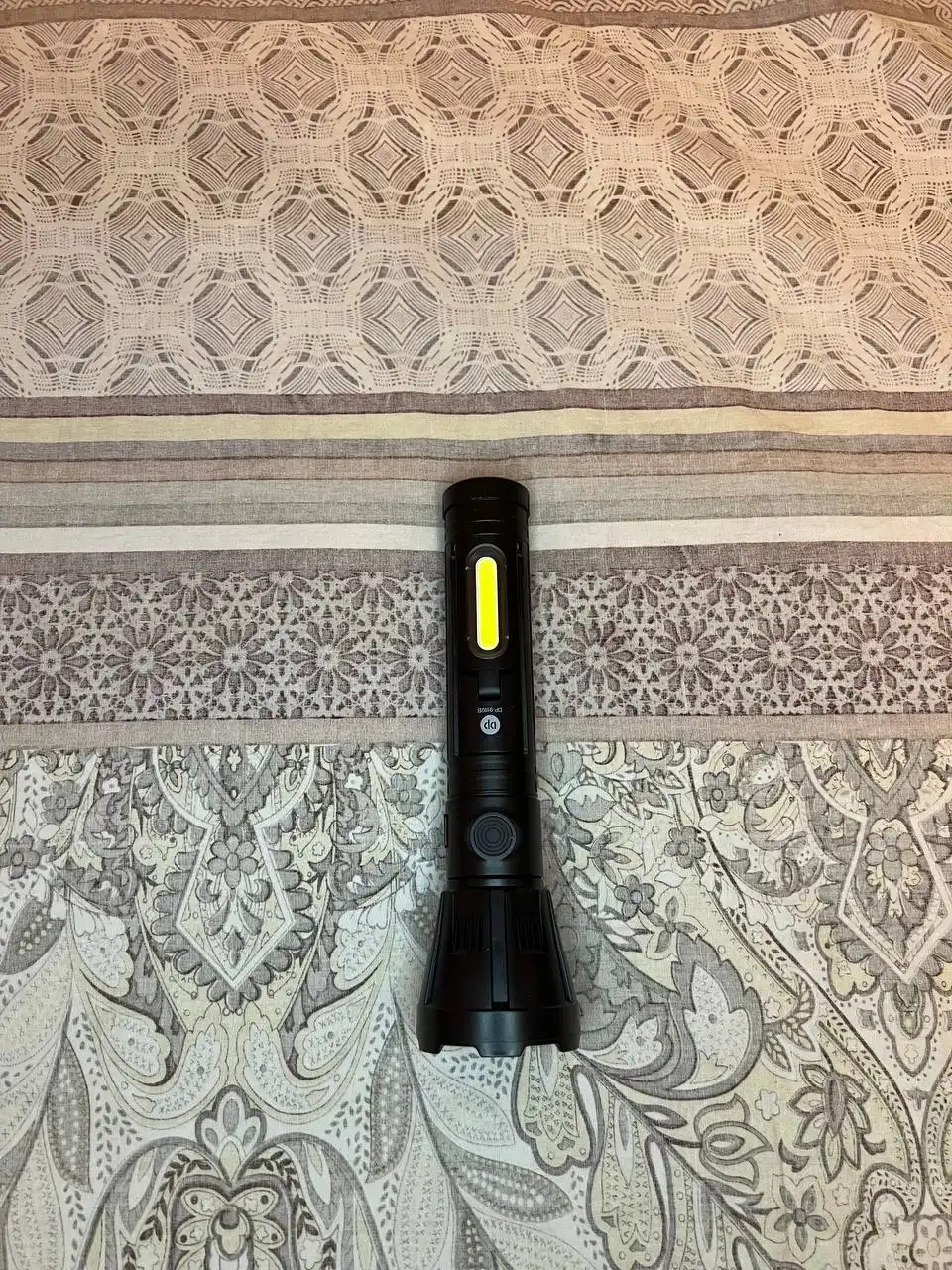 Мощный фонарь с регулировкой дальности