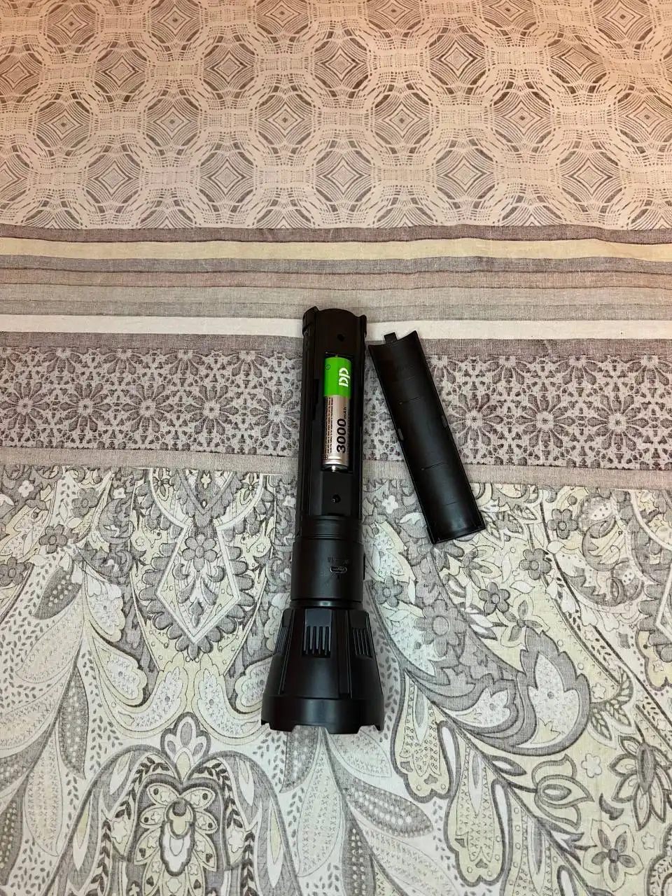 Мощный фонарь с регулировкой дальности