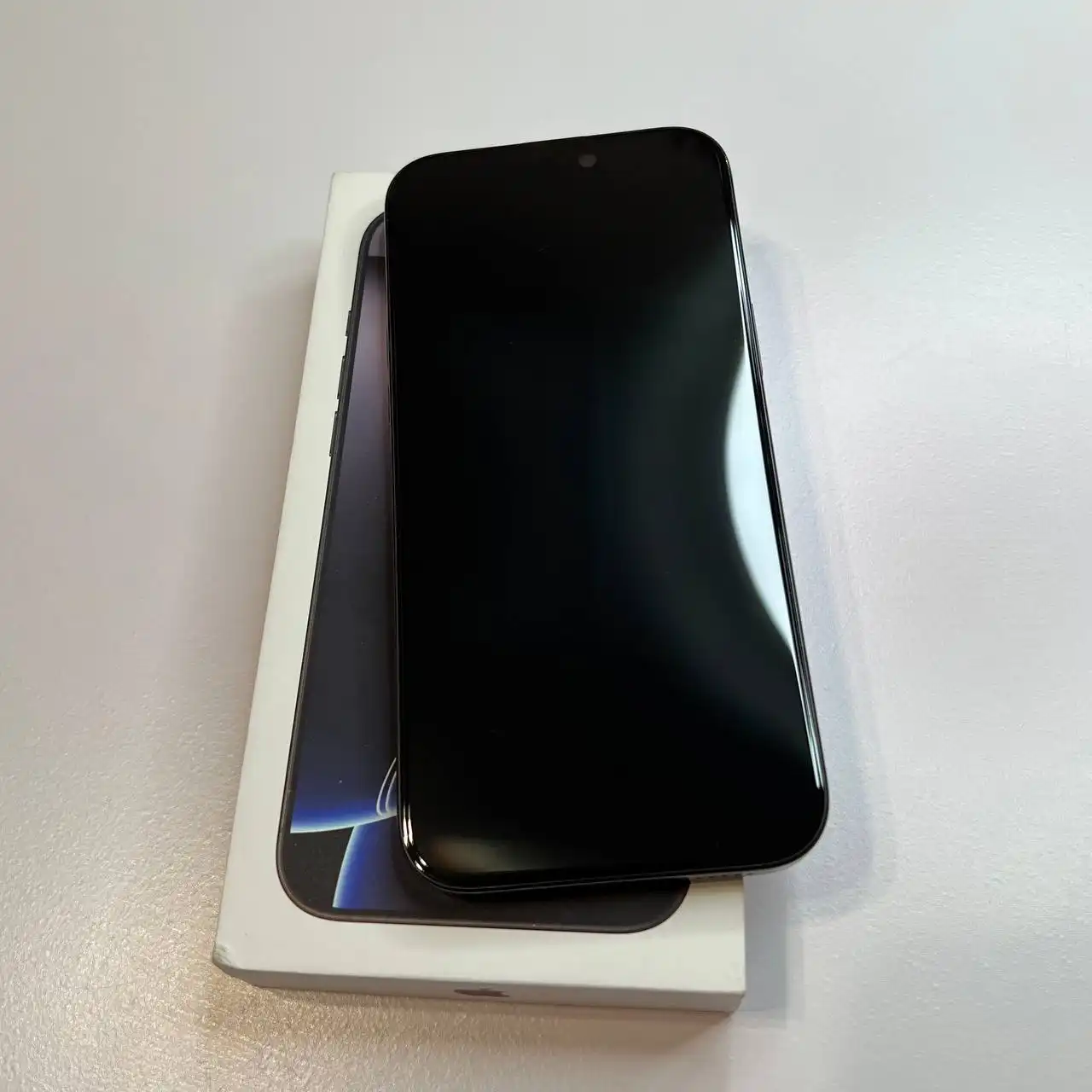 Продам iPhone 16 Pro Max 256 GB Black Titanium