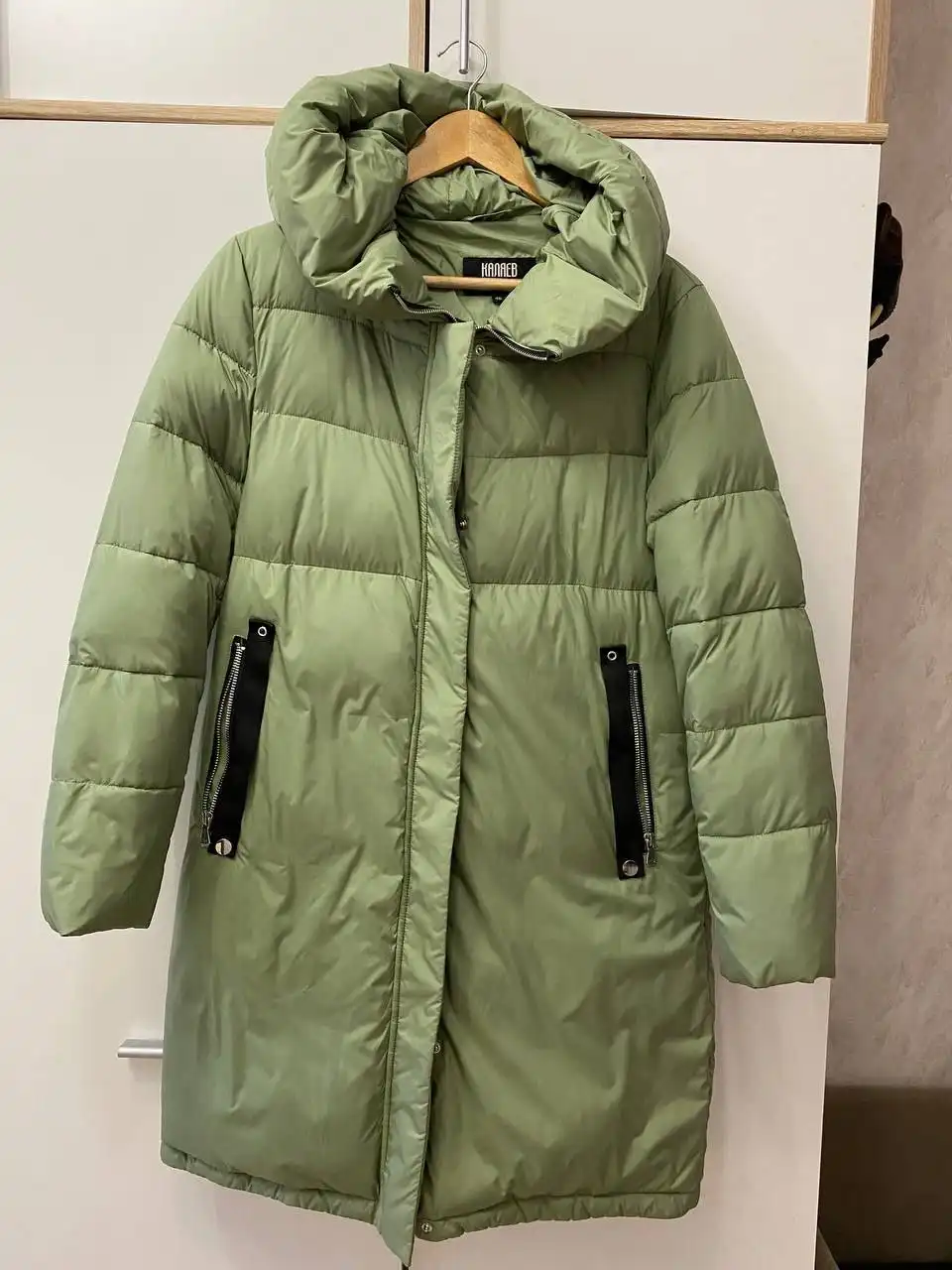 Новый зимний женский пуховик Каляев размер 46
