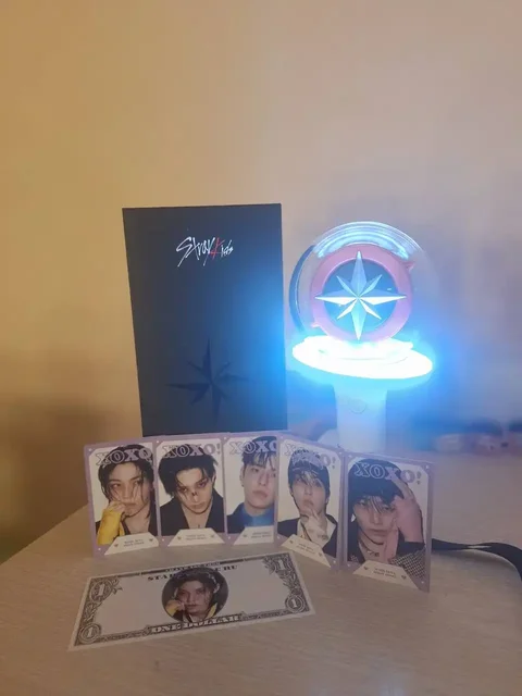 Stray Kids Bluetooth лайтстик 2-го поколения - Хобби и отдых в Москва