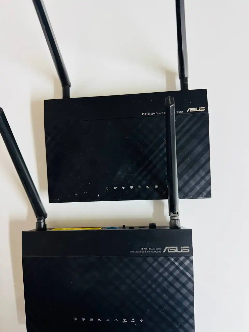 Продам роутеры 2 шт б/у