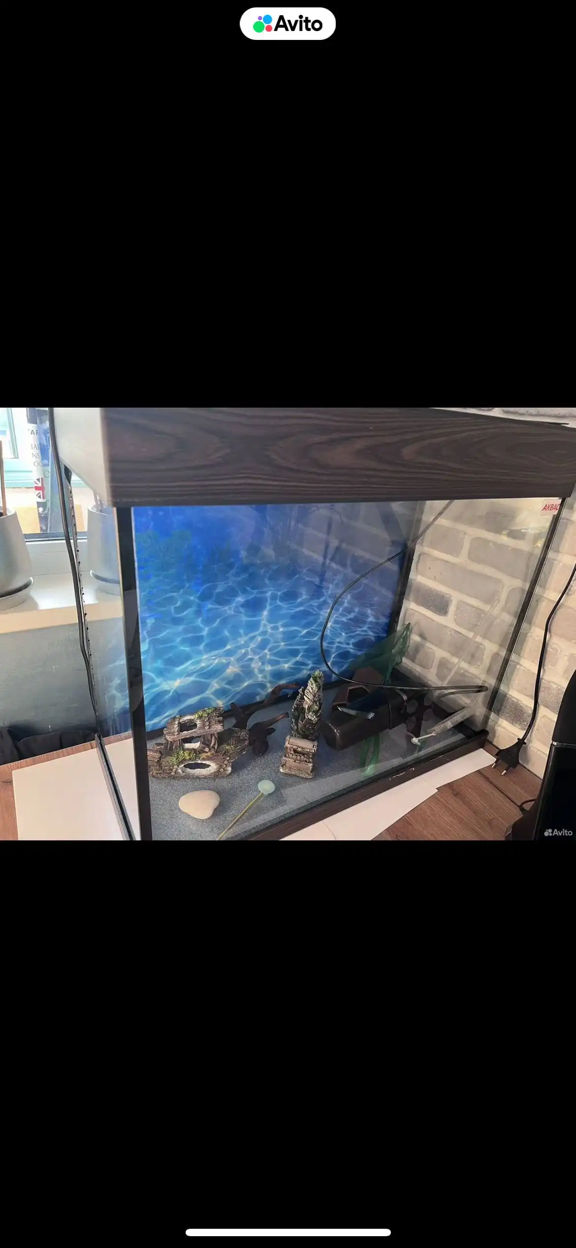 Продам аквариум 60л с фильтром и декором