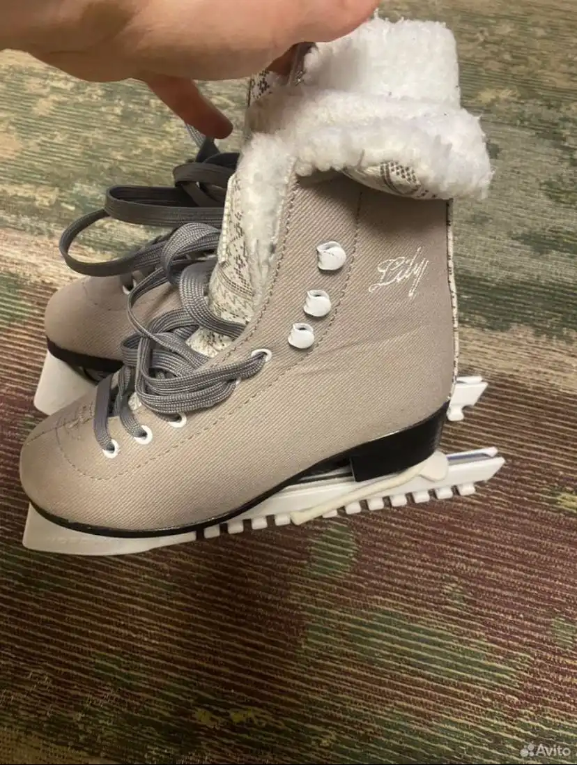 Коньки женские б/у 35 размер