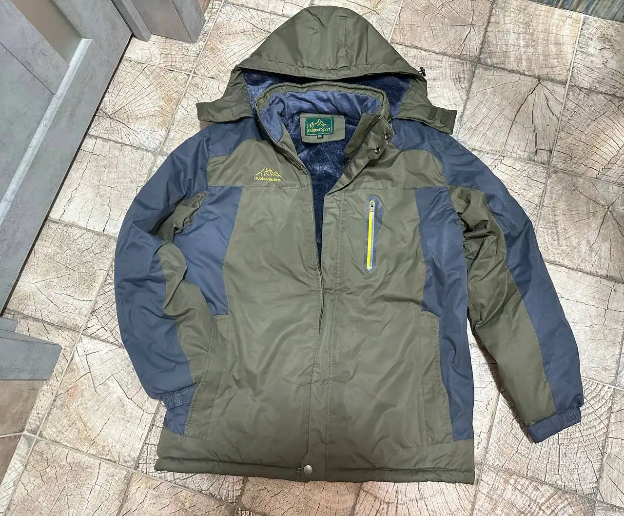 Мужская зимняя куртка новая