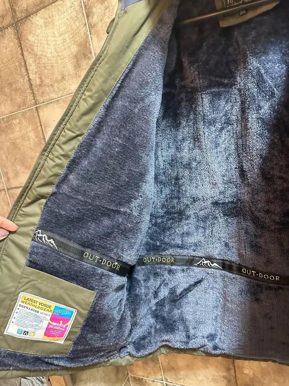 Мужская зимняя куртка новая