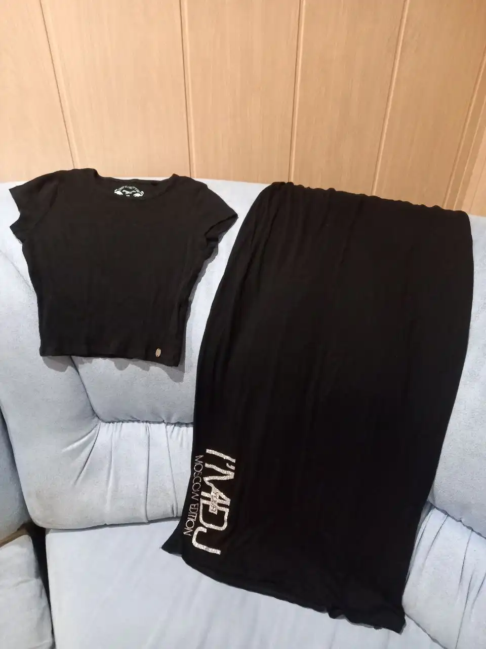 Продажа костюма и туник размера 44-46 - Женская одежда (Одежда) в Москва