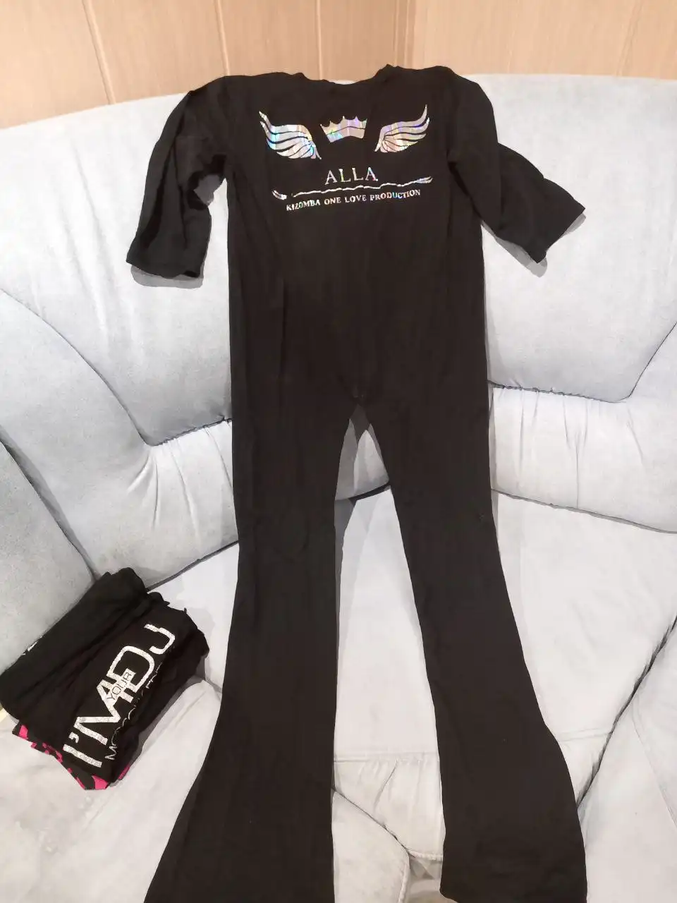 Продажа костюма и туник размера 44-46 - Женская одежда (Одежда) в Москва