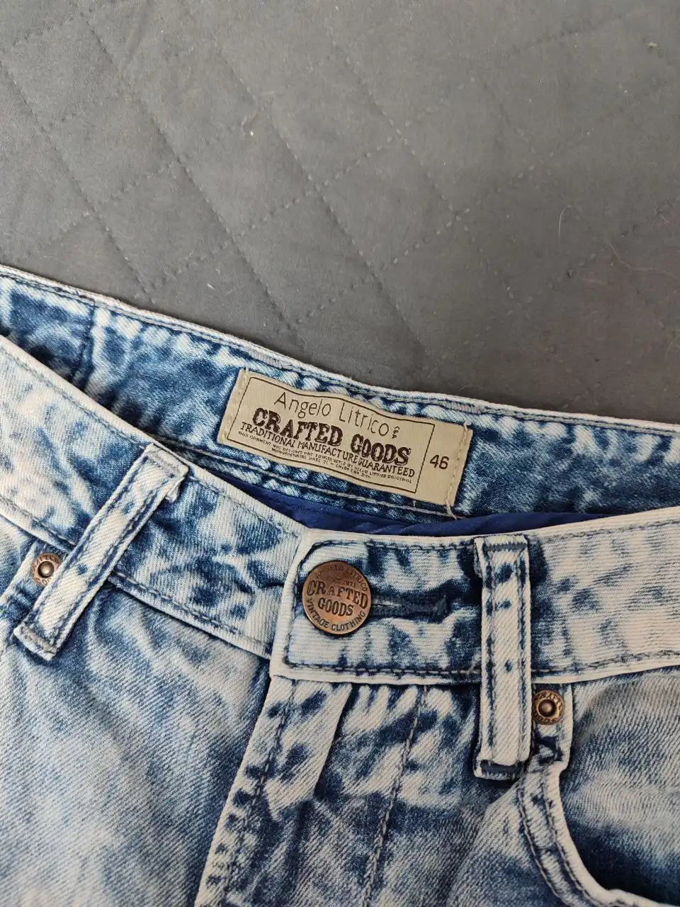 Мужские джинсовые шорты размер 46 - Мужская одежда (Одежда) в Москва