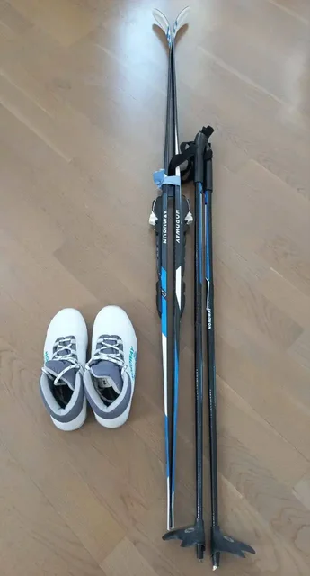 Беговые лыжи Nordway Classic детские с ботинками и коньки раздвижные - Инструменты в Москва