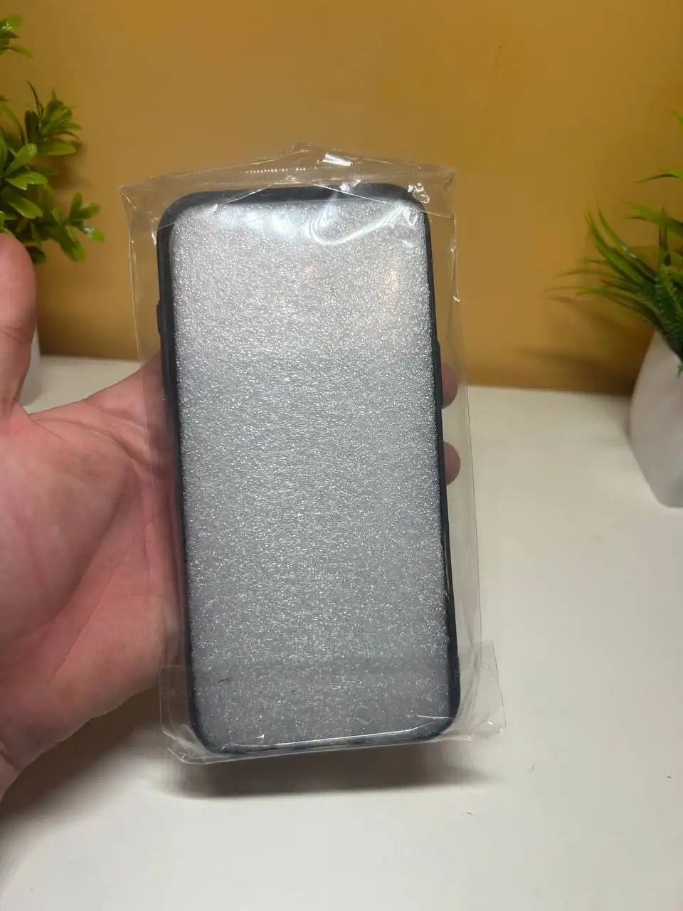 Чехол на iPhone 17 Pro Max новый - Аксессуары для телефонов (Электроника) в Москва