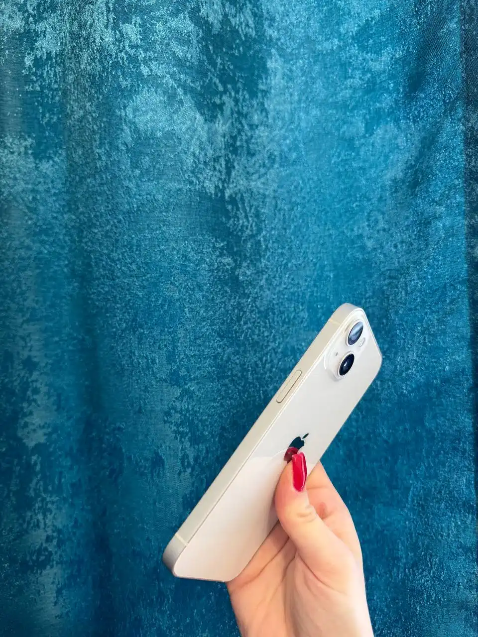 Продам iPhone 13 128GB в отличном состоянии - Смартфоны и телефоны (Электроника) в Москва