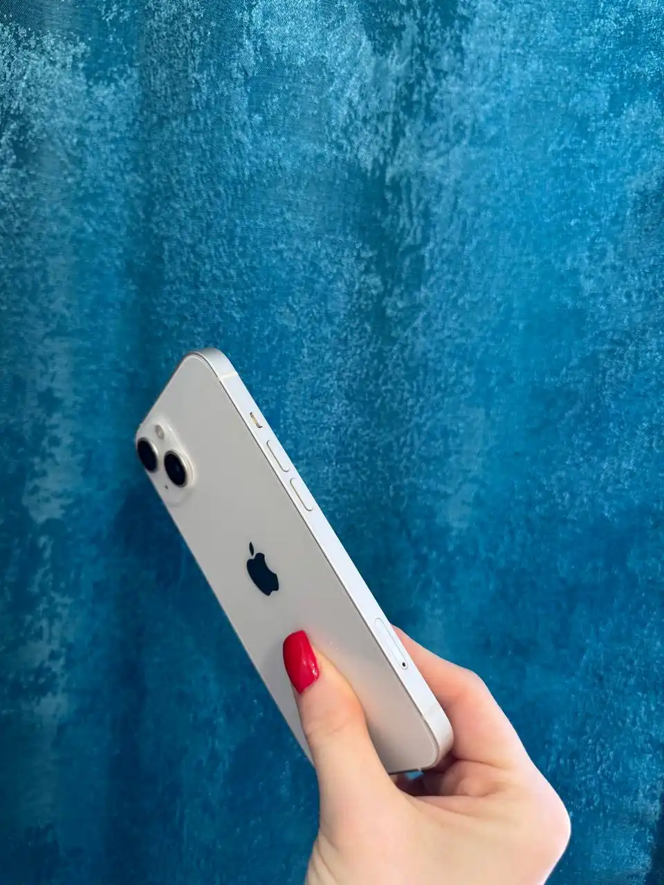 Продам iPhone 13 128GB в отличном состоянии - Смартфоны и телефоны (Электроника) в Москва