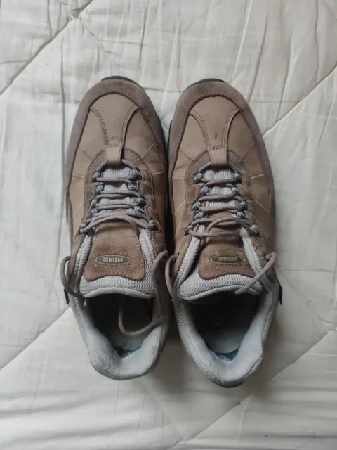 Треккинговые кроссовки Meindl - Светильники в Москва