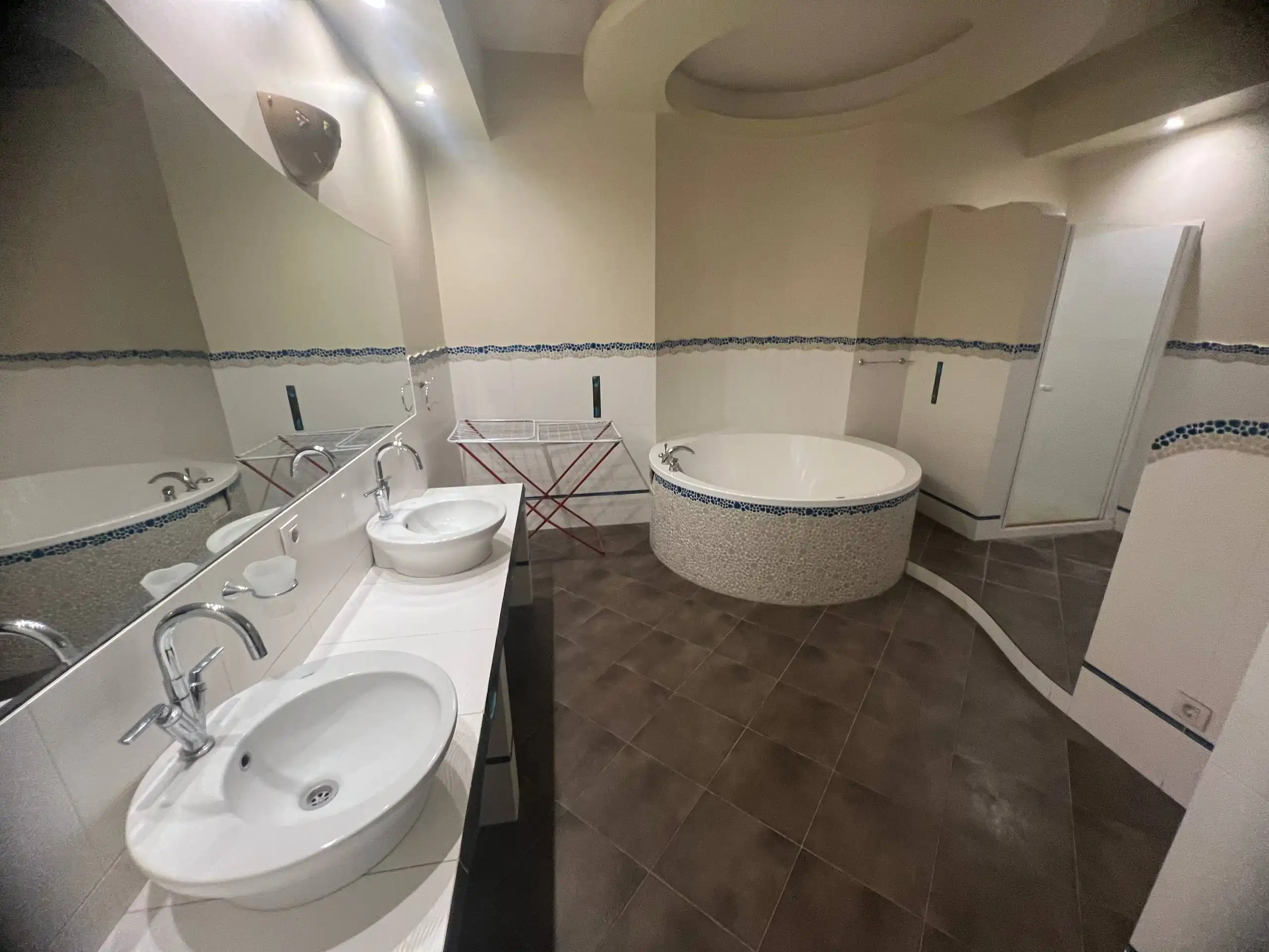 Продажа мебели и сантехники из старой квартиры - Барахолка в Москва