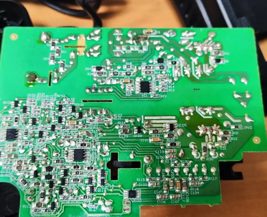 Продам зарядное устройство DeWalt Б/У - Электроинструменты (Барахолка) в Москва