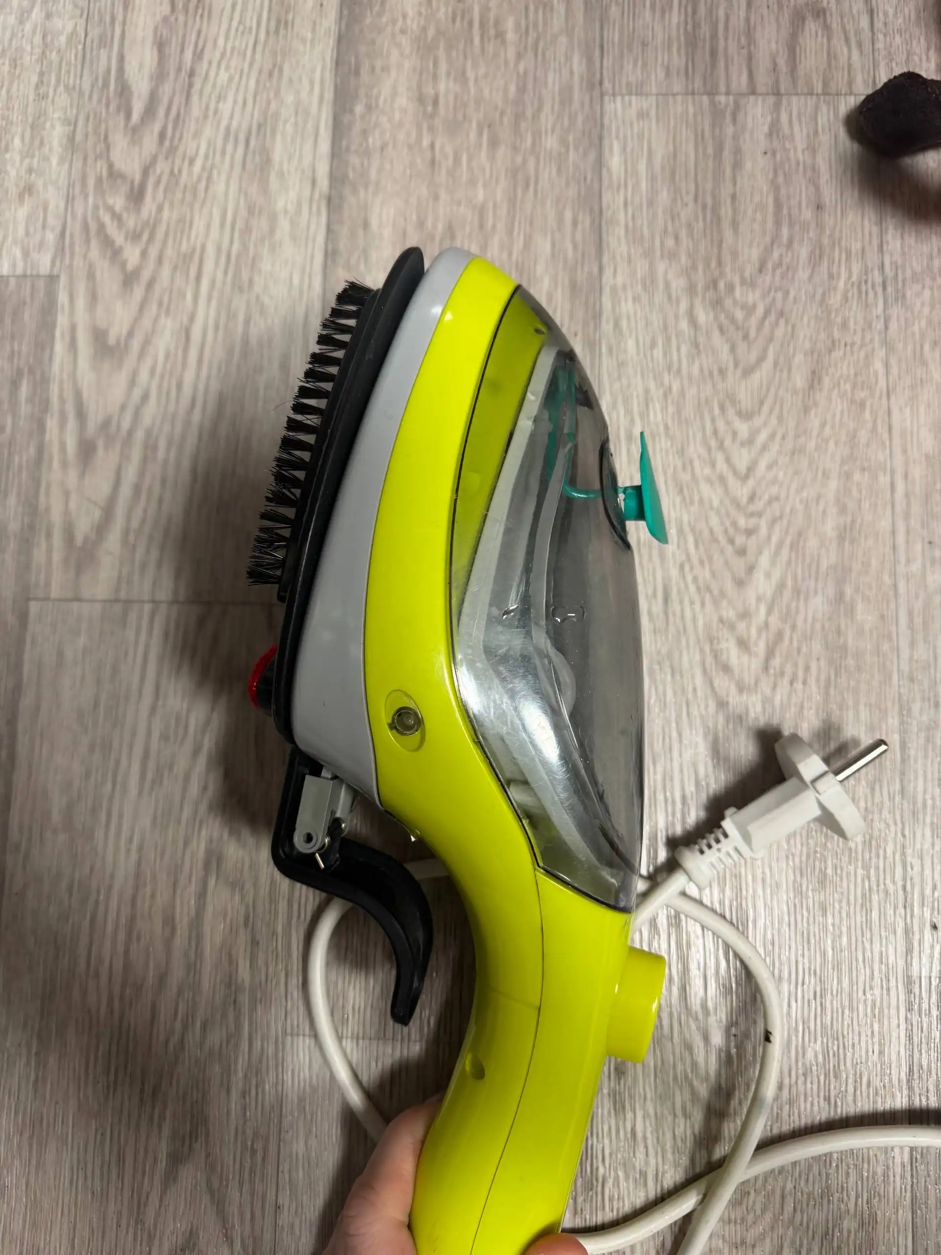 Ручной мини отпариватель (утюг) б/у - Электроника для дома (Барахолка) в Москва