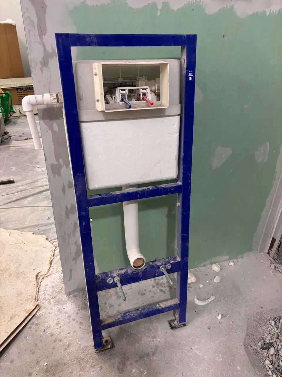 Инсталляция 4к - Барахолка в Москва