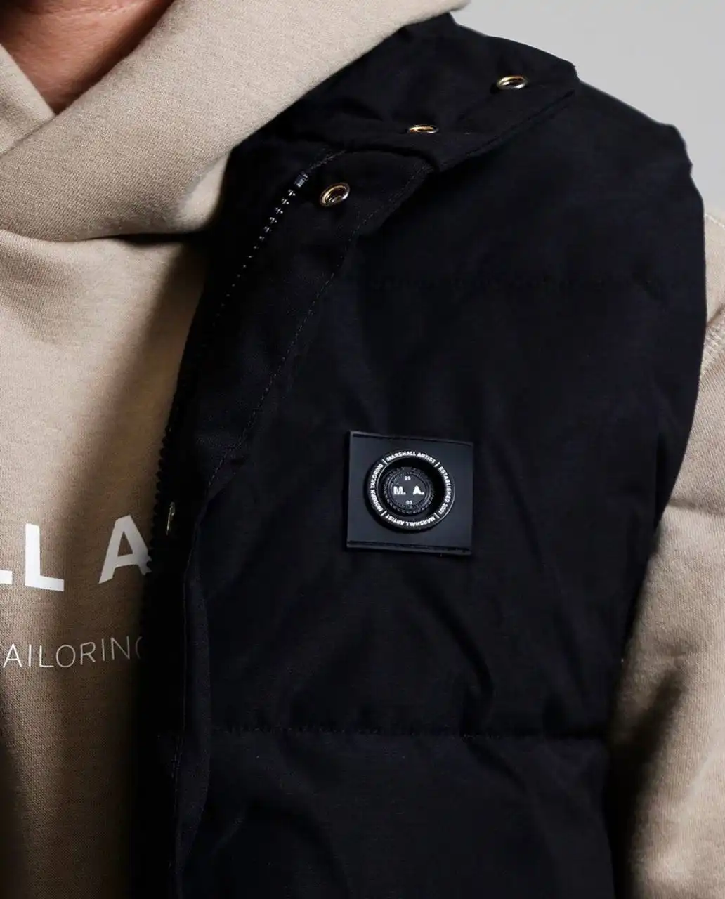 Продам Marshall Artist Pinnacle Black размер M - Одежда в Москва