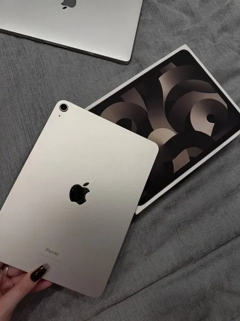 Продам IPad 5 Air 2022 64ГБ - частное объявление в Москва