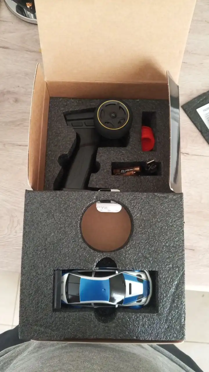 Машинка на пульте управления для дрифта - Радиоуправляемые модели (Хобби и отдых) в Москва