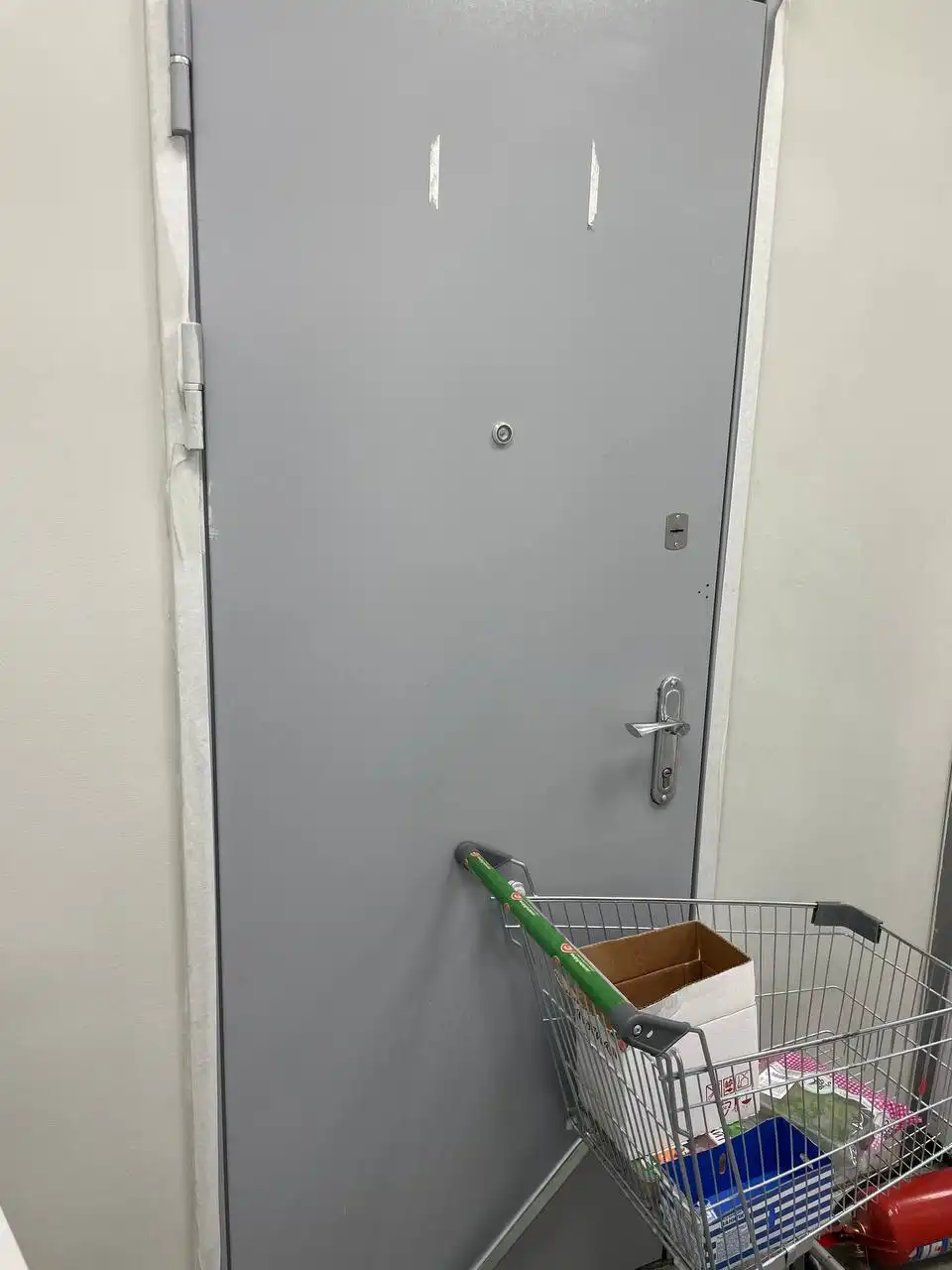 Продам дверь - Барахолка в Москва